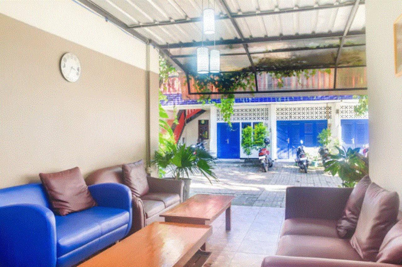 Urbanview Hotel Minongga Pondok Labu By Reddoorz Jakarta Kültér fotó