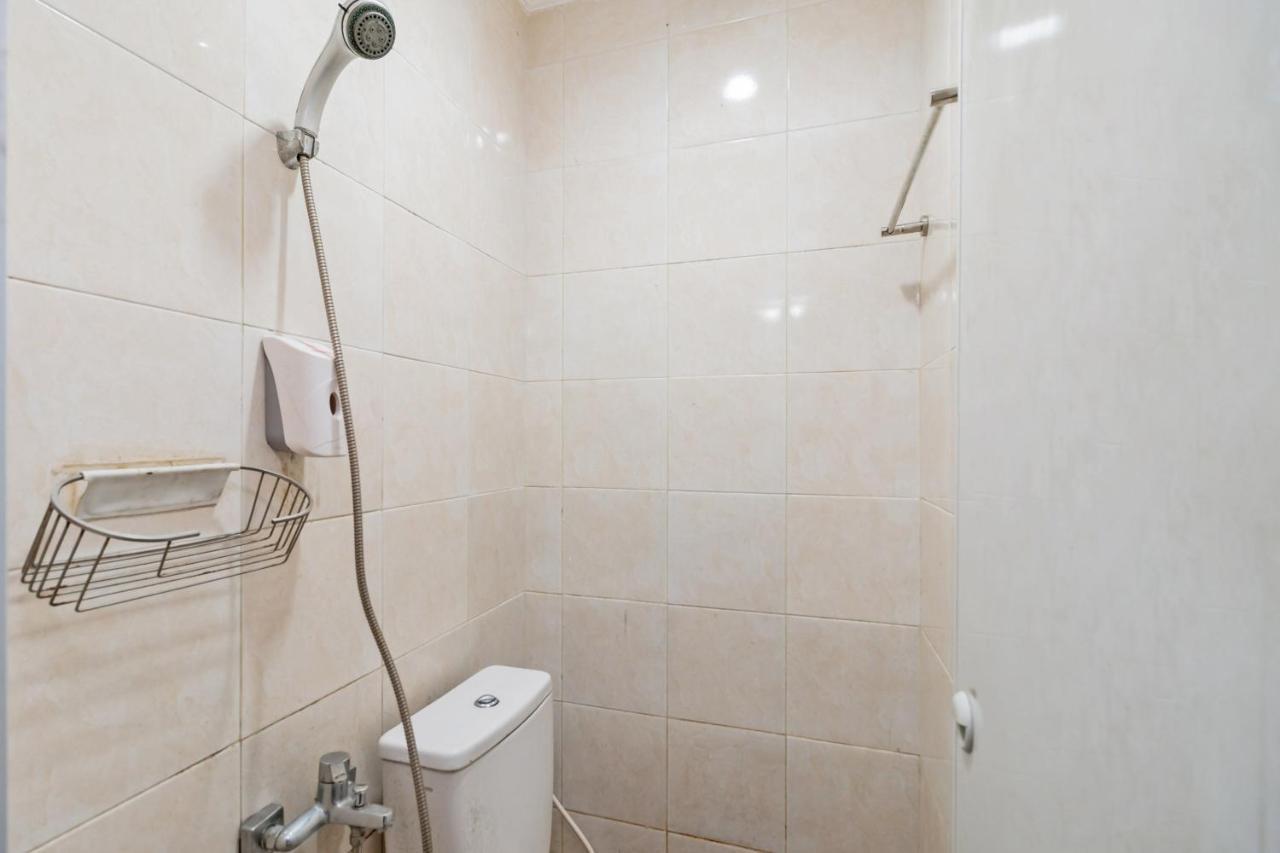 Urbanview Hotel Minongga Pondok Labu By Reddoorz Jakarta Kültér fotó